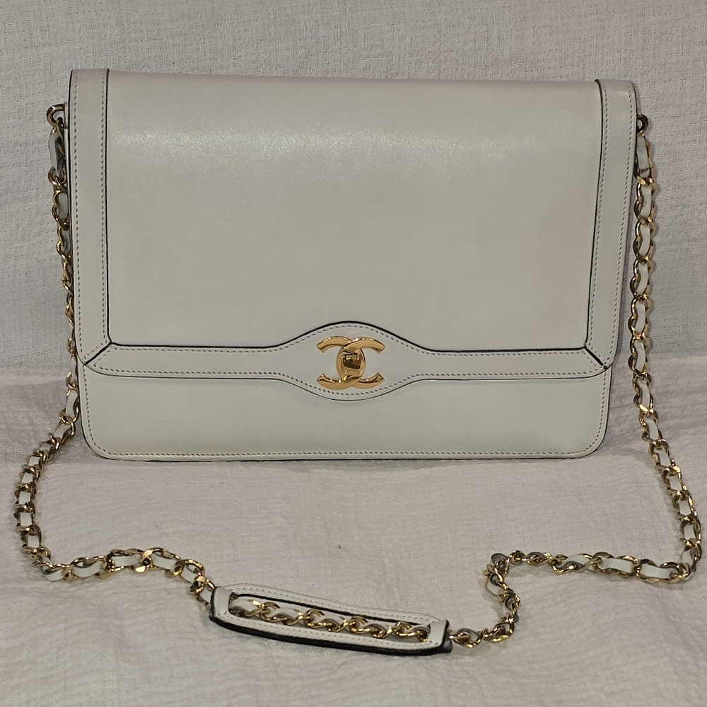 Chanel White Leather Flap Bag Gold 24K Chain Accordian Calf Rare Purse Classic